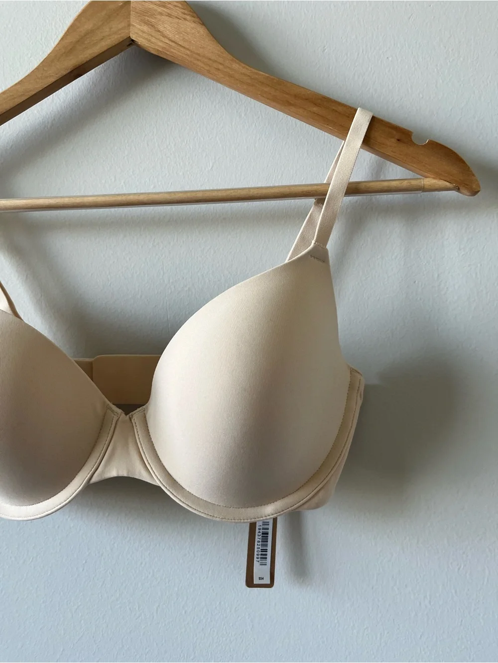 SKIMS Fits Everybody T-Shirt Bra 32C 32D NWT Sand Color